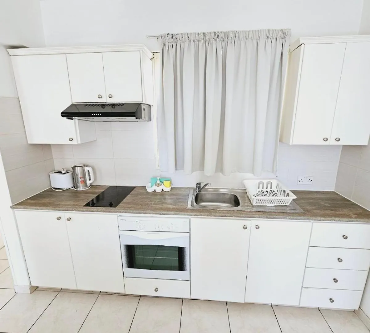 Stephanie City Apartments Larnaca 0*,