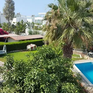 κάντε κράτηση εδώ